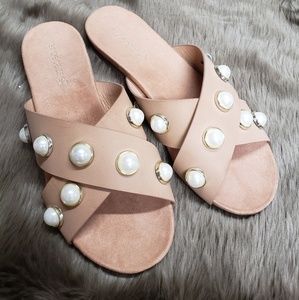 Shoedazzle pearl sandal